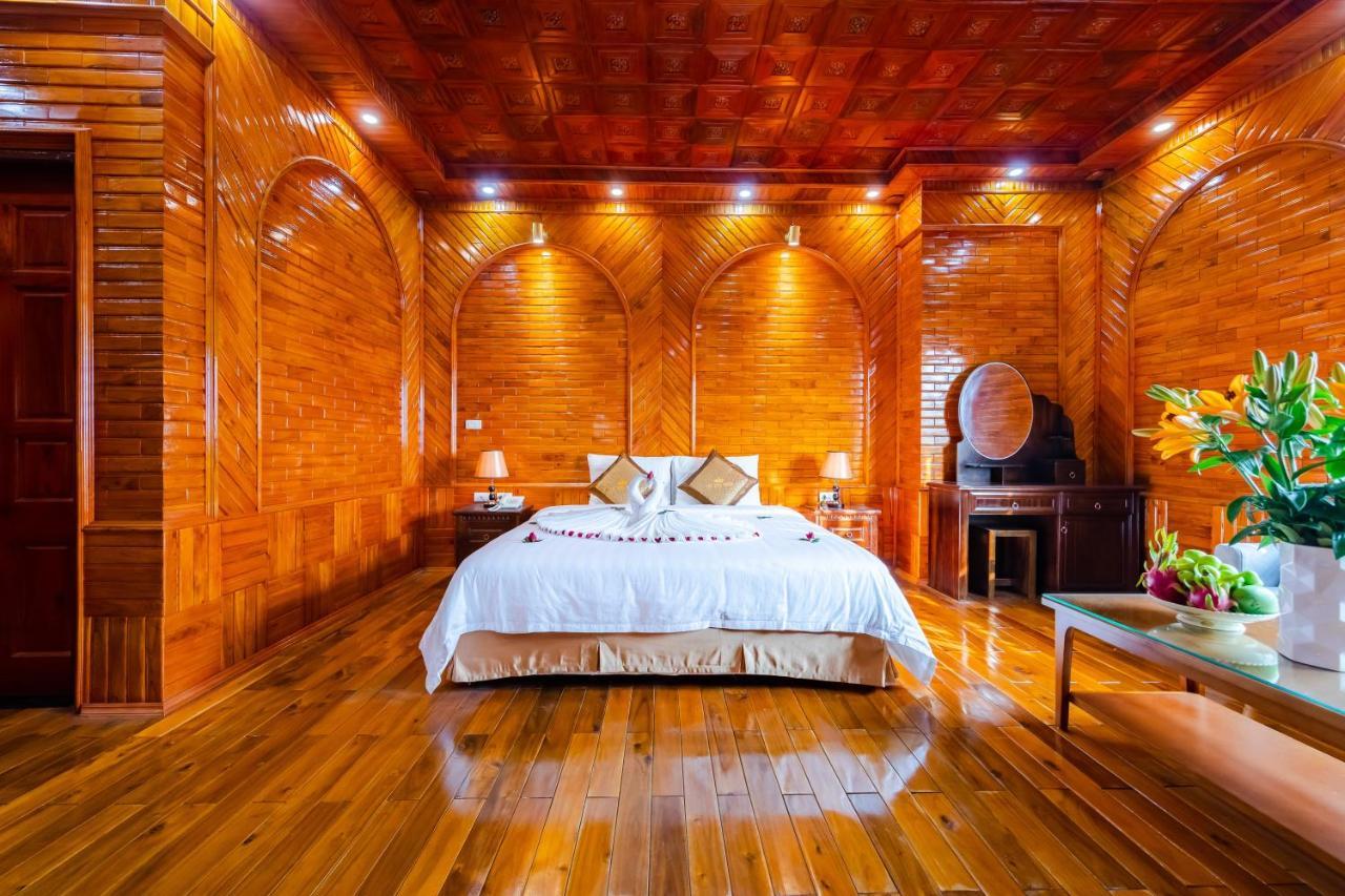 Theking Hotel Huong Gia エクステリア 写真