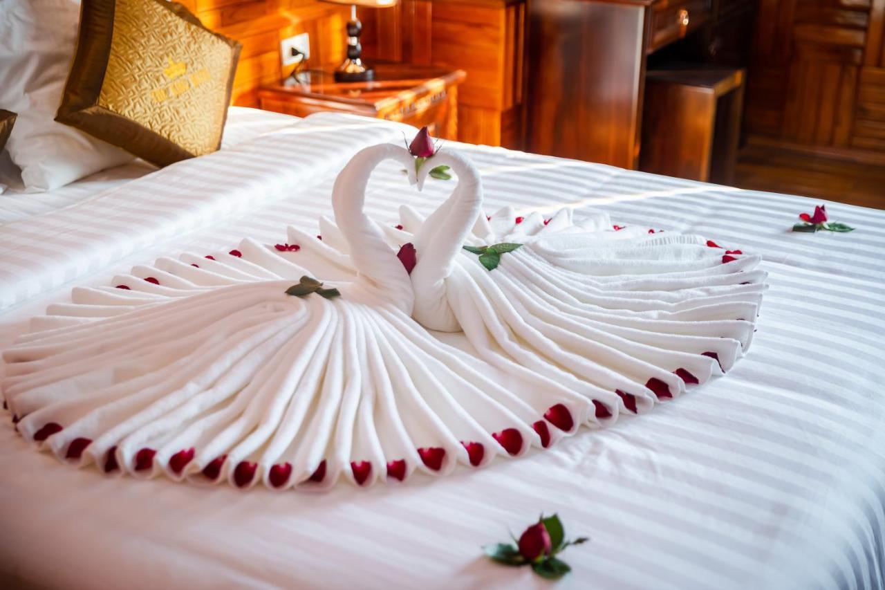 Theking Hotel Huong Gia エクステリア 写真