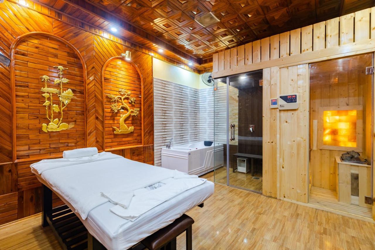 Theking Hotel Huong Gia エクステリア 写真