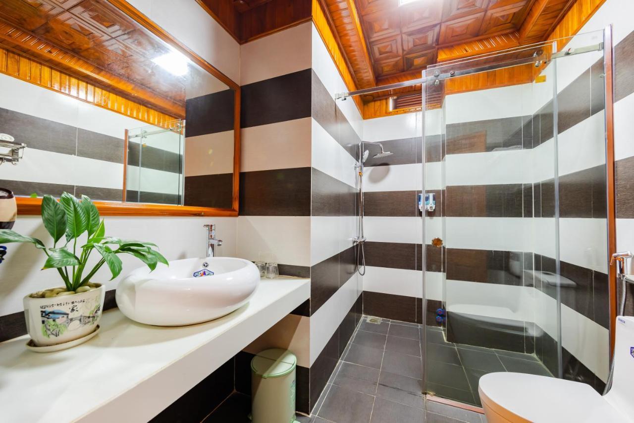 Theking Hotel Huong Gia エクステリア 写真